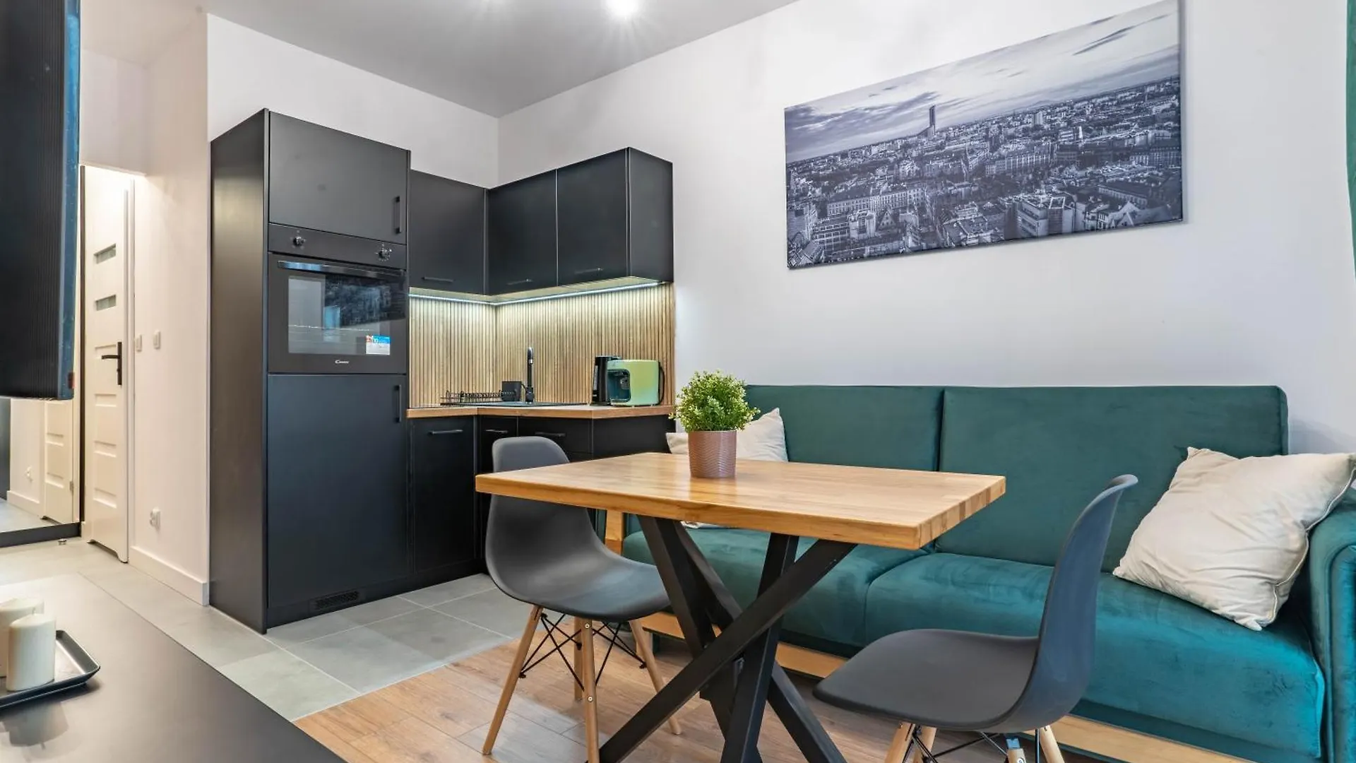 Wrocapartments Westcenter - Legnicka Residence 브로츠와프 폴란드